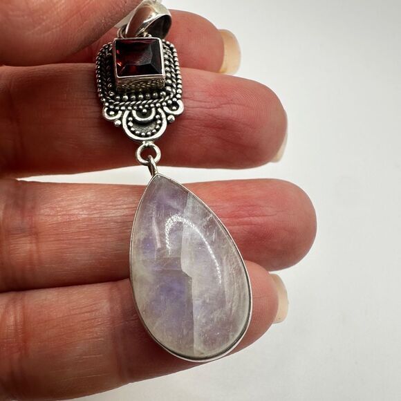 NWT Moonstone Cabochon and faceted Garnet in Bali Sterling Silver pendant! - Picture 5 of 11